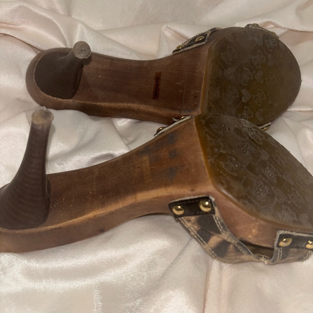 GUESS Leopard Print Heels - Picture 4 of 4